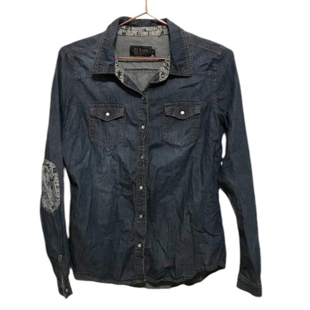 Ci Sono pearl snap long sleeved chambray lightweight jean shirt